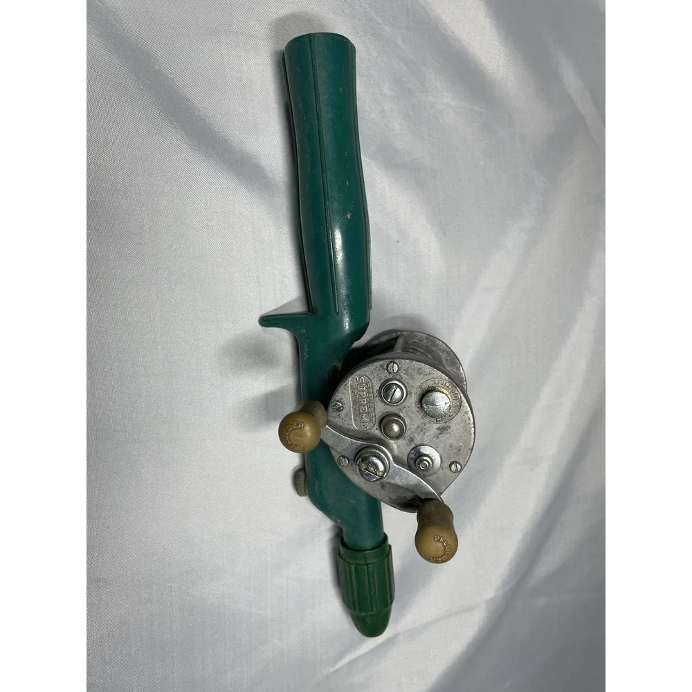 Pflueger Supreme Anti-Backlash Level Wind Bait Casting Fishing Reel -Vintage